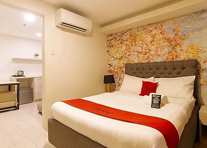 Hotel Reddoorz @ La Belle Residences Makati *