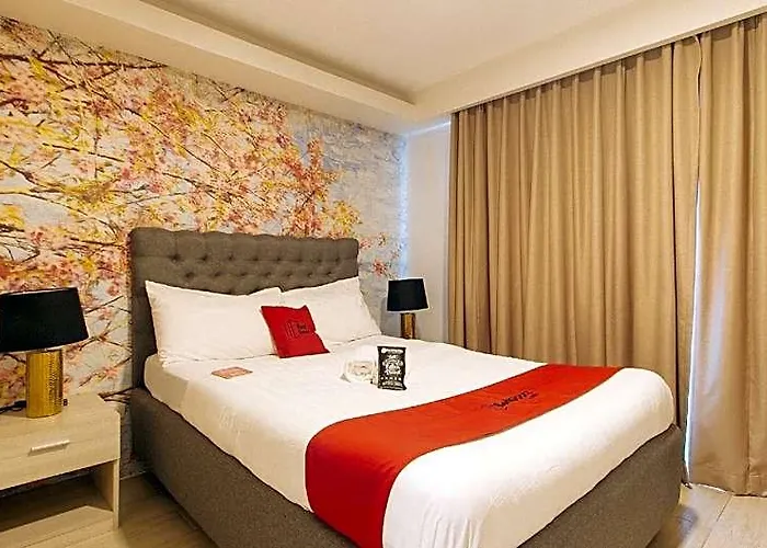 Reddoorz @ La Belle Residences Makati Hotel Manila